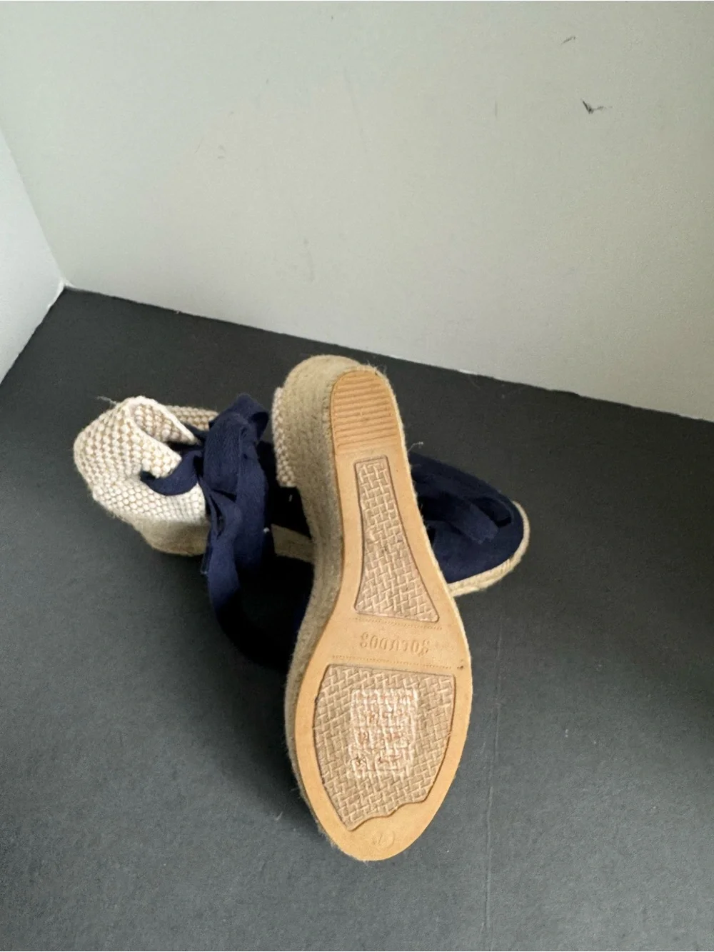 Soludos Classic Wedge Espadrilles in navy blue. Size 7